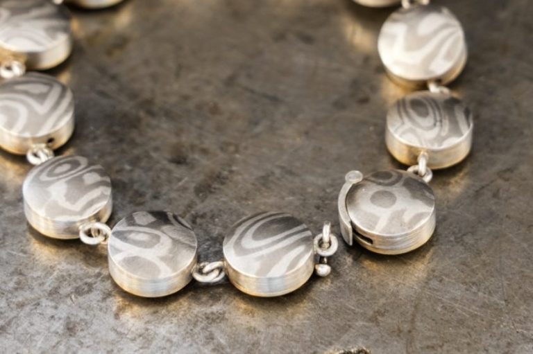 persönlicher Anhänger - verziert mit dem Fußabdruck des Kindes